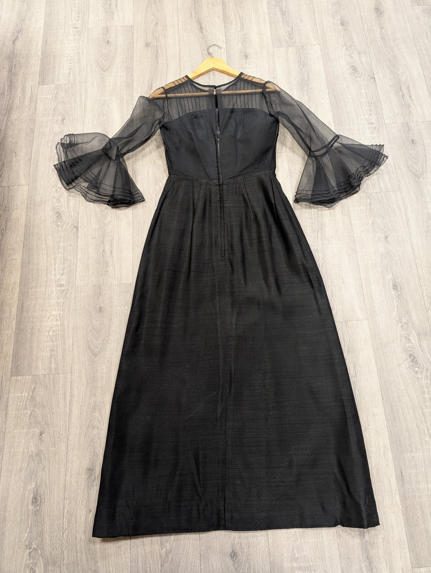 Gorgeous 1960s Jean Varon black maxi dress - Size 8