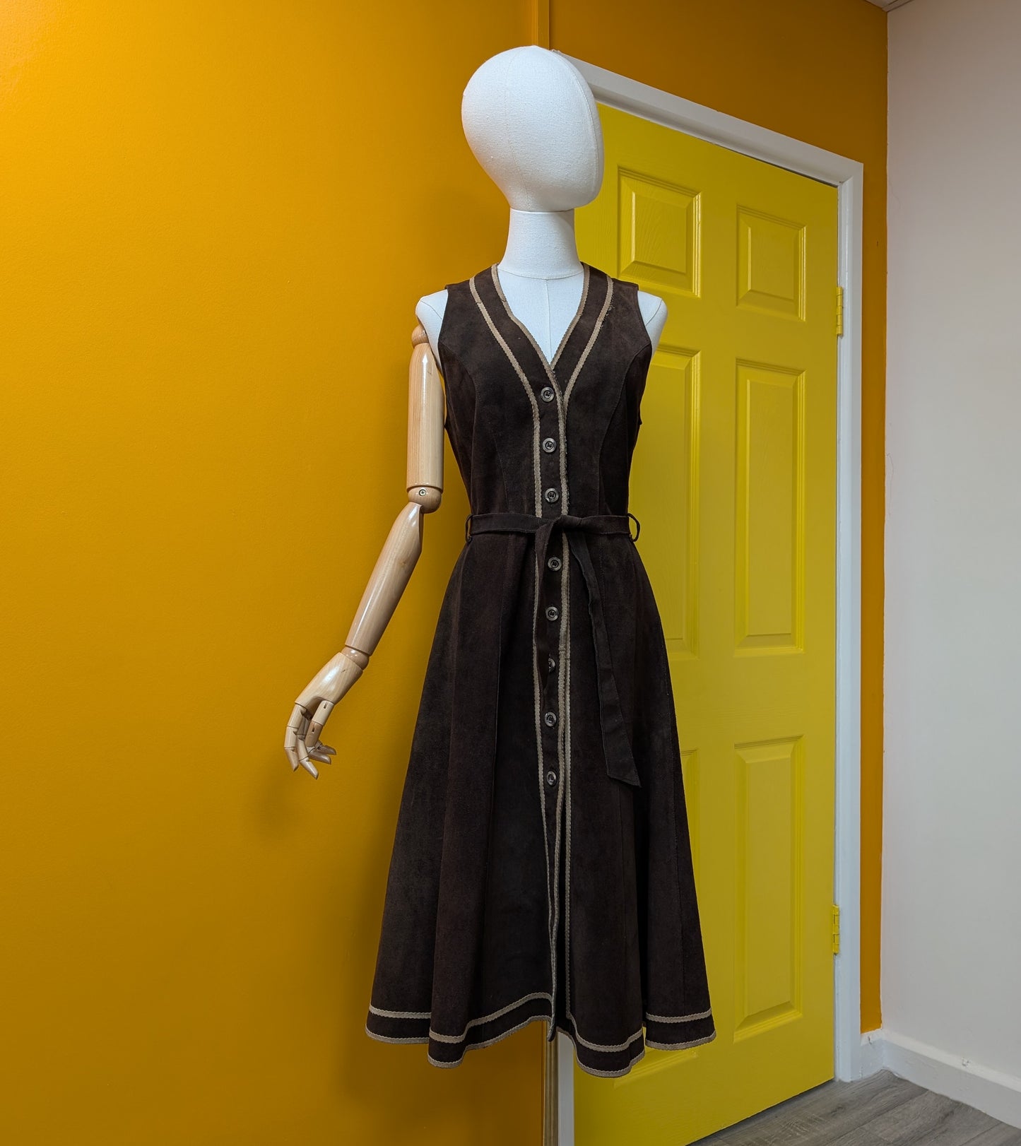 1970s Suede and Leathercraft dress - Size 8/10