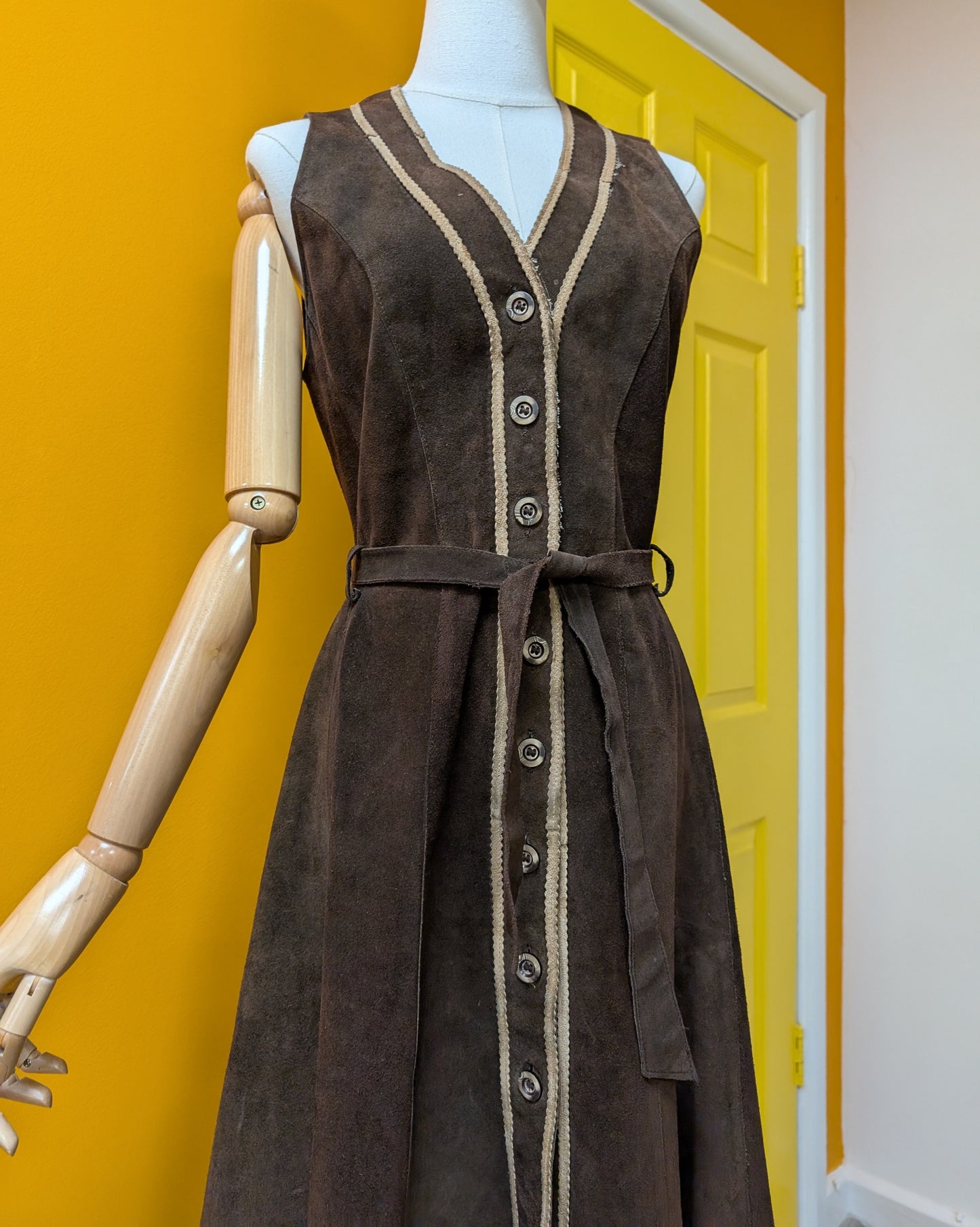 1970s Suede and Leathercraft dress - Size 8/10