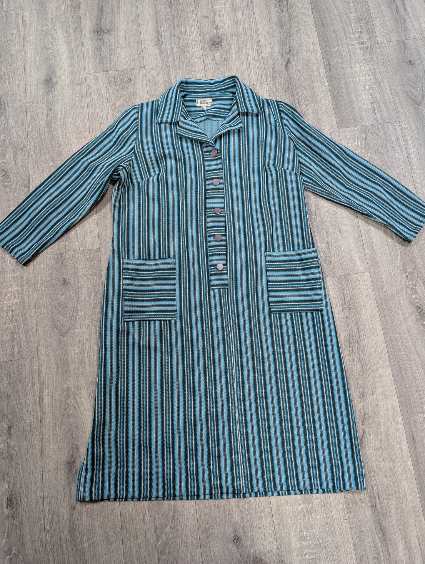 1960s crimplene striped dress - Size 16