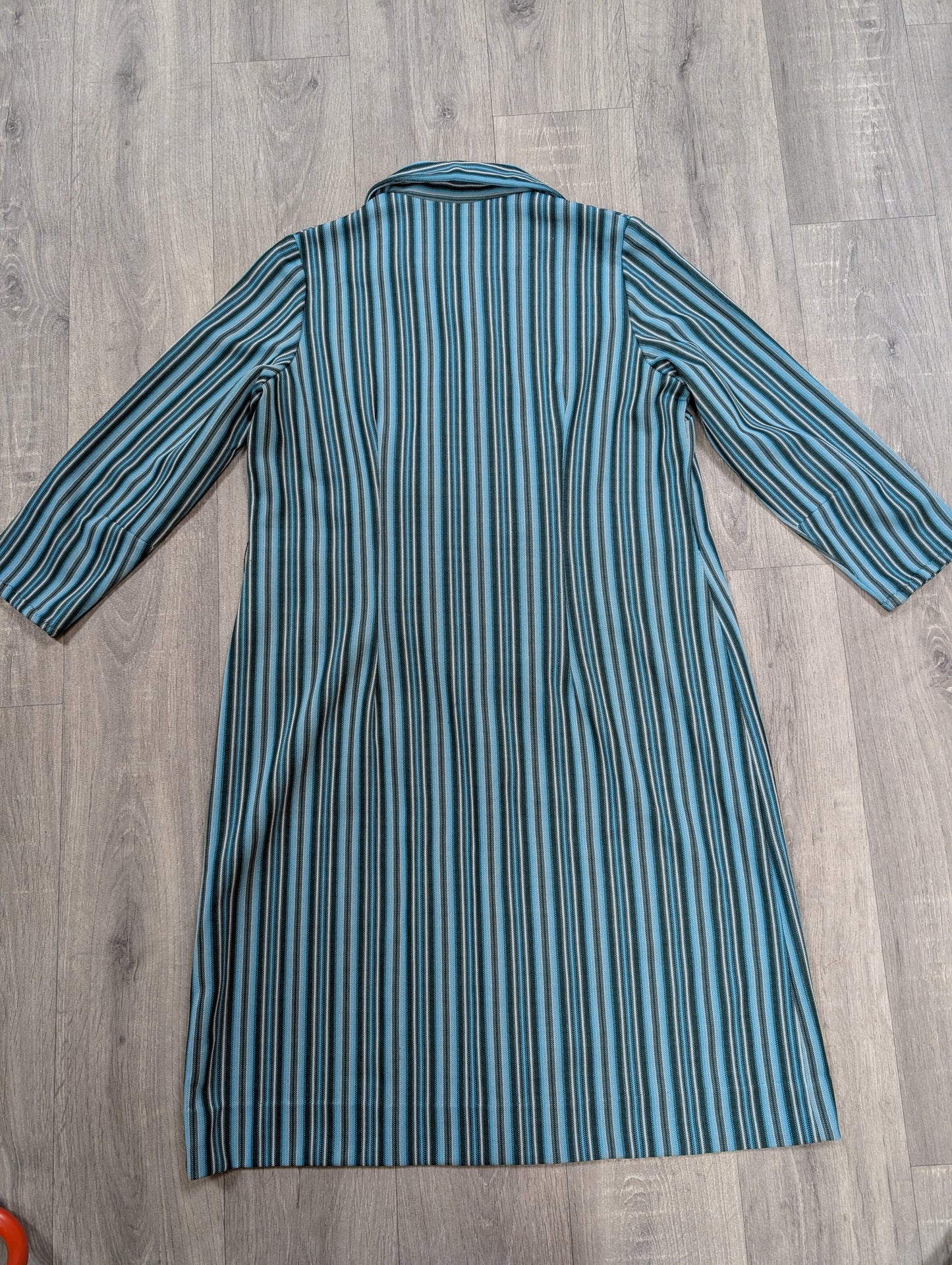 1960s crimplene striped dress - Size 16