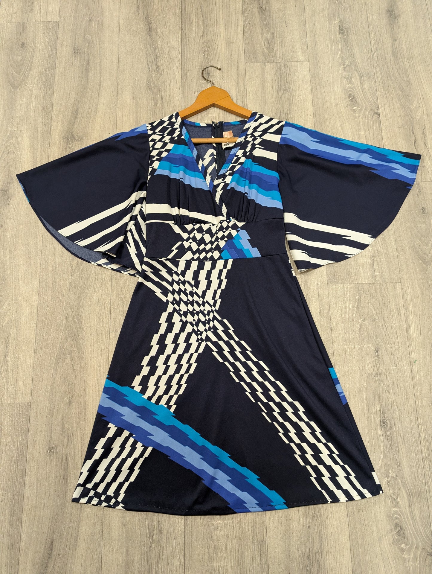 1970s C&A psychedelic dress - Size 10