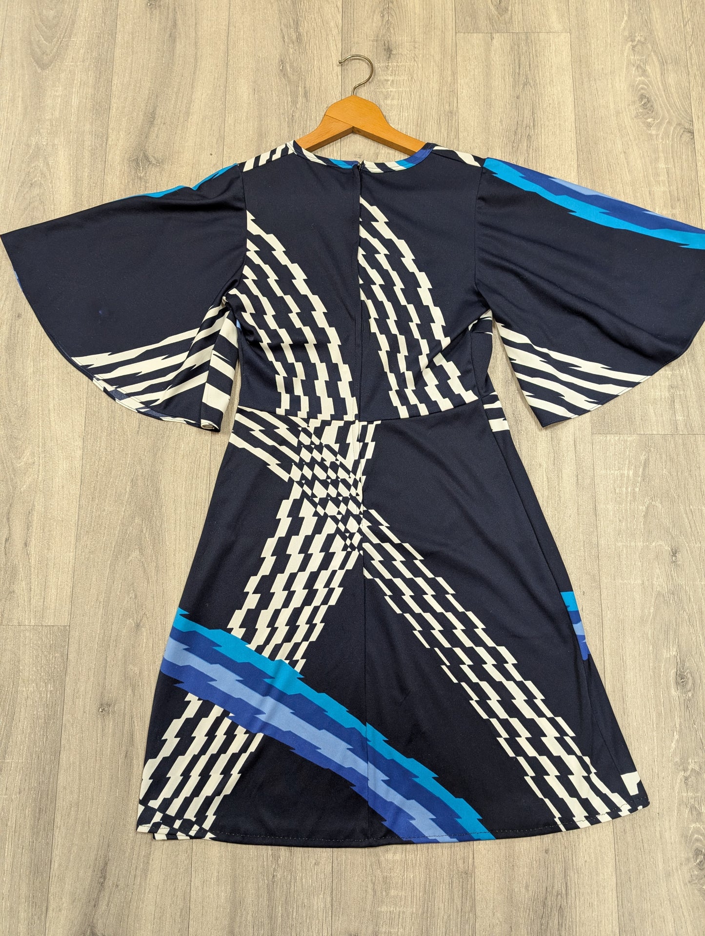 1970s C&A psychedelic dress - Size 10