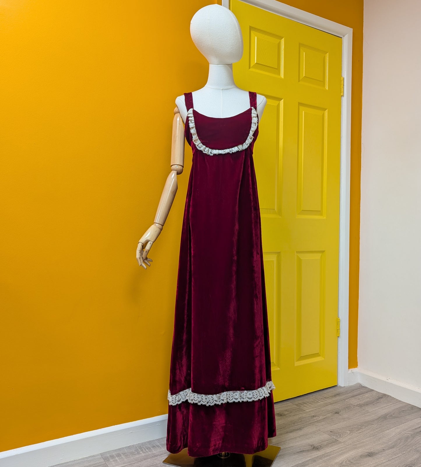 60s/70s velvet maxi dress - Size 10