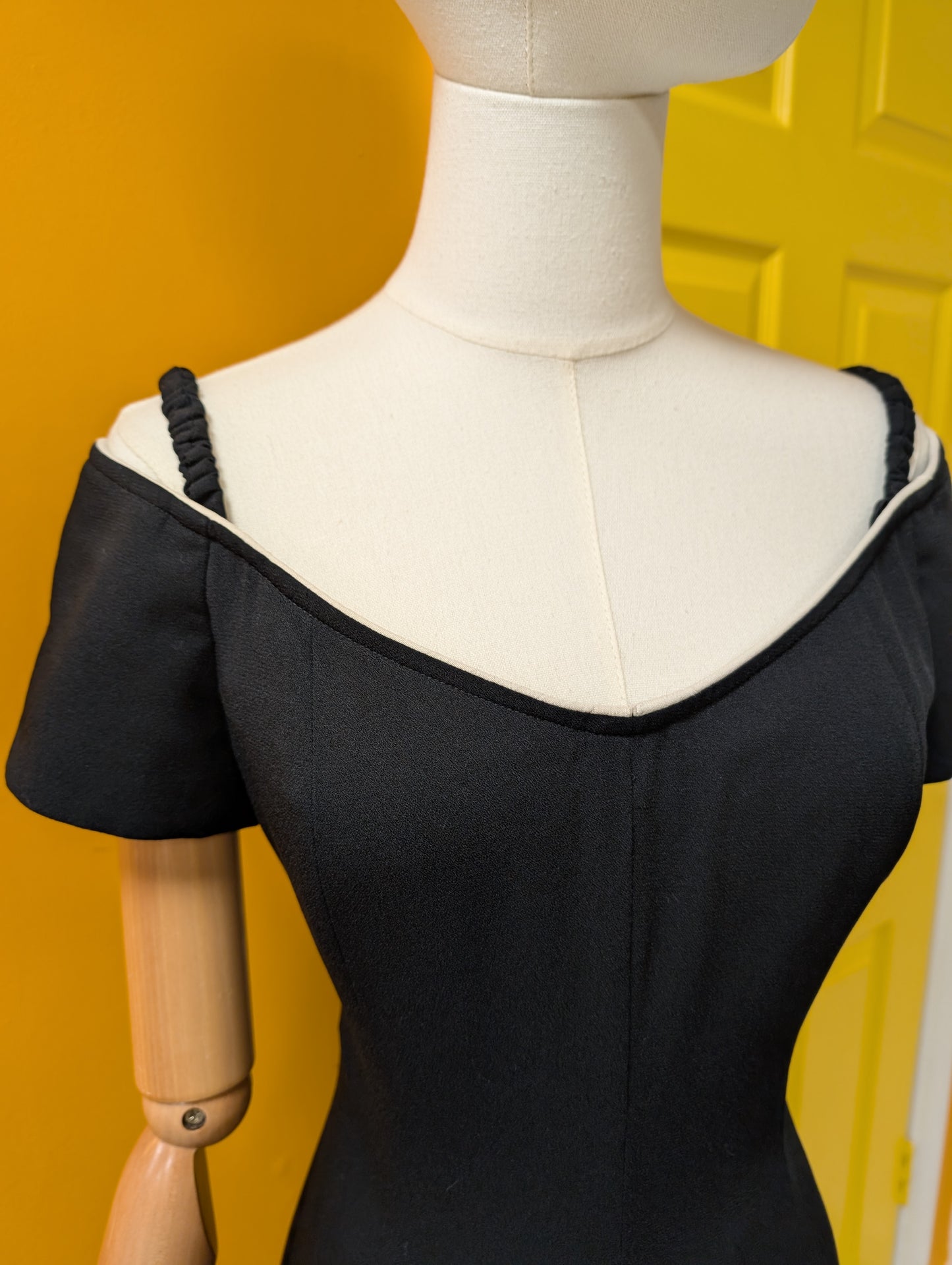 1990s Simon Ellis black dress - 10