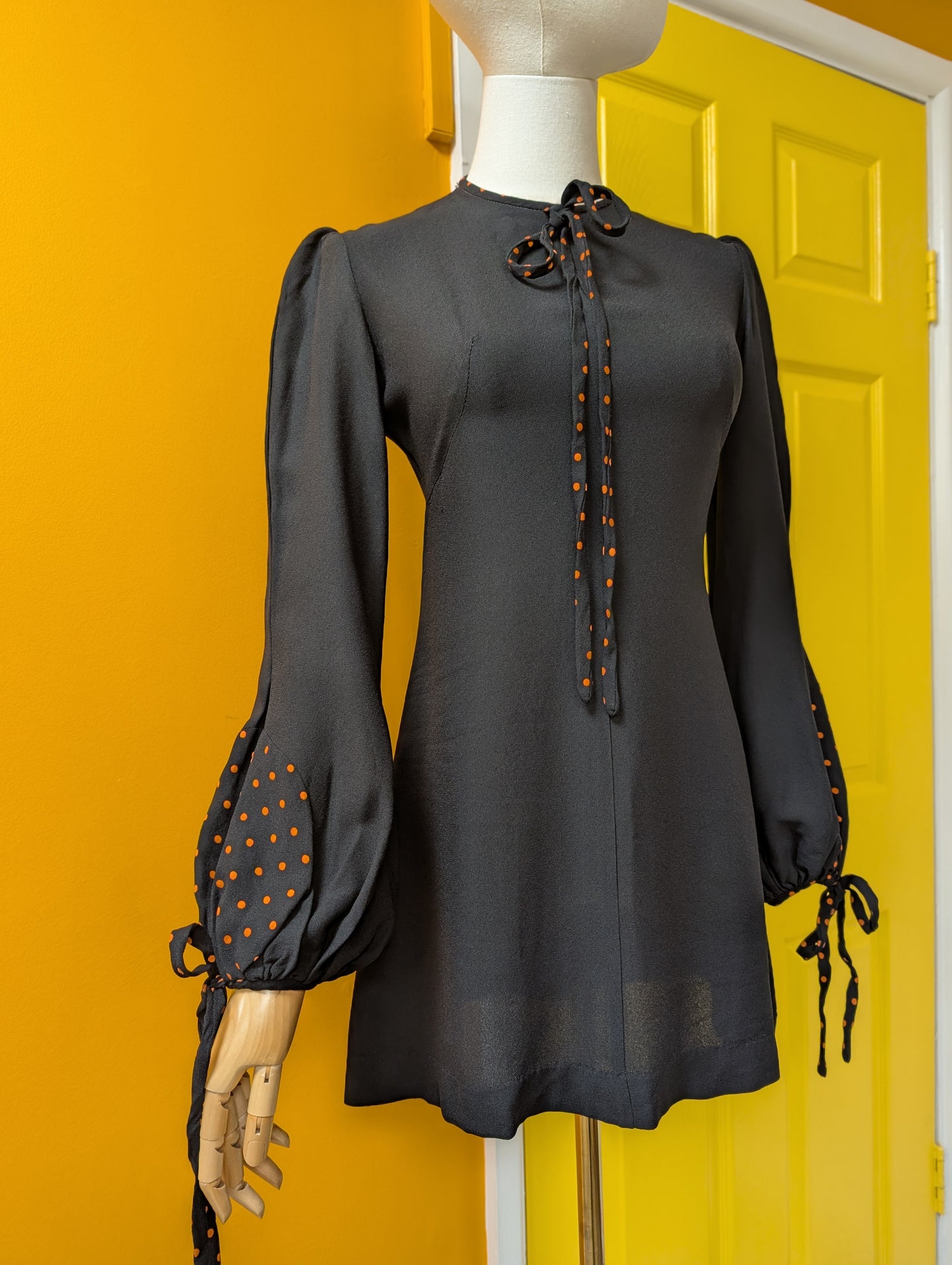 1960s black crepe mini dress - XS