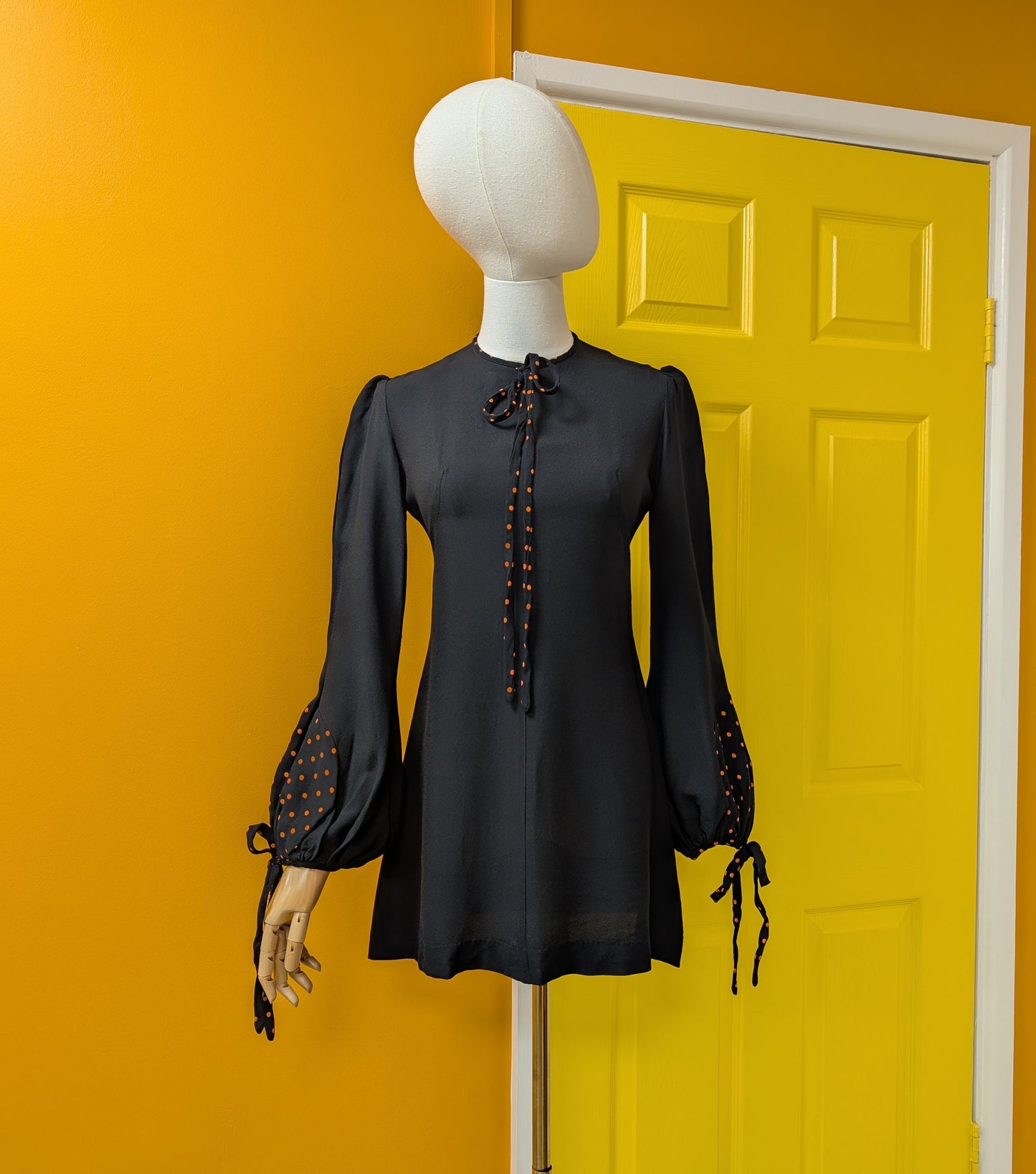 1960s black crepe mini dress - XS