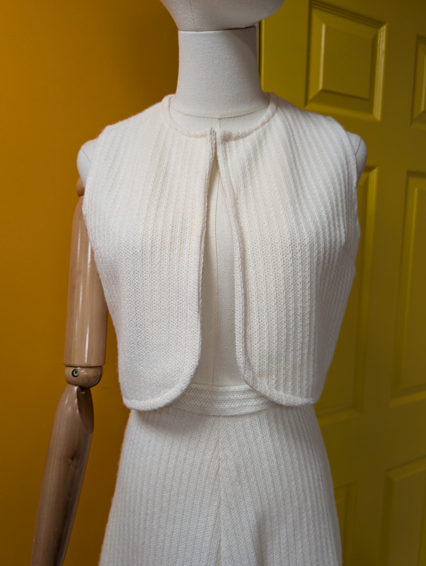 1970s white skirt and waistcoat - XXS 23"W