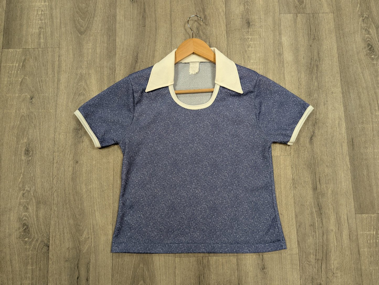 1970s blue/white collared tee