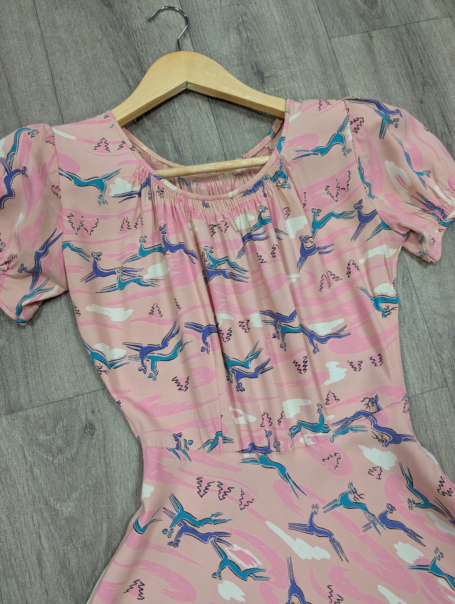 Gorgeous 1940s novelty deer print dress - XS