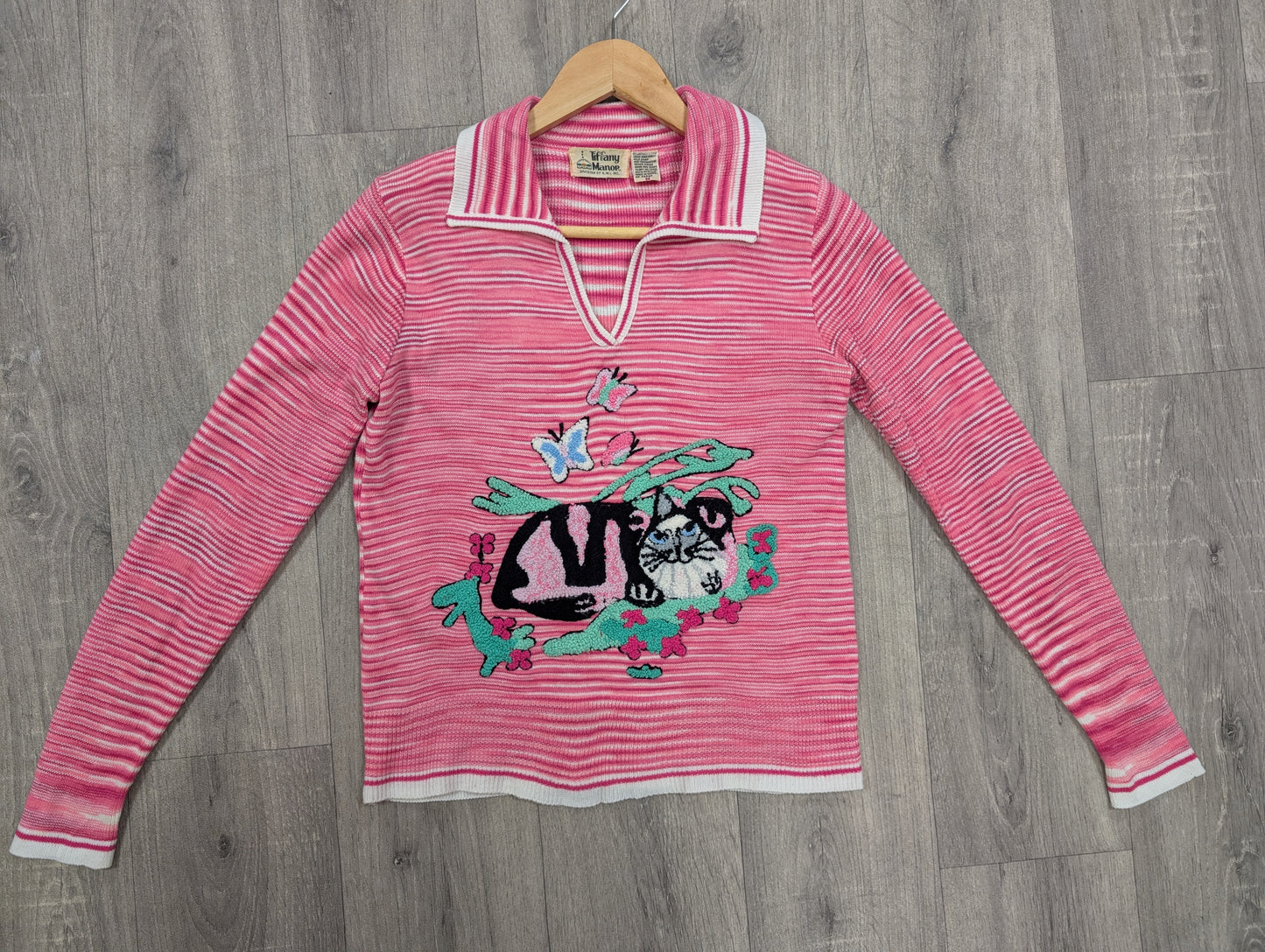 Adorable 1970s Tiffany Manor pink cat top - S