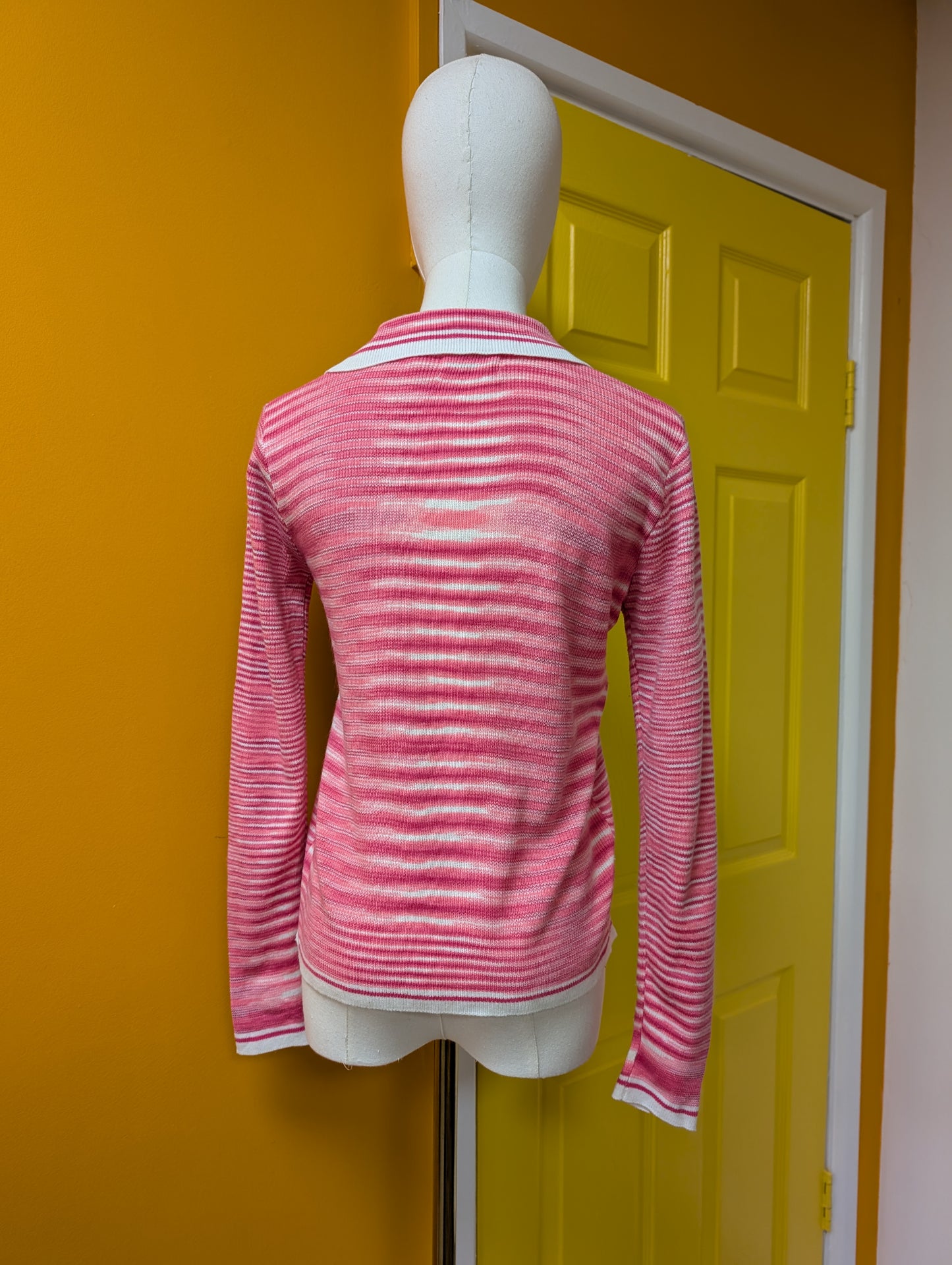 Adorable 1970s Tiffany Manor pink cat top - S