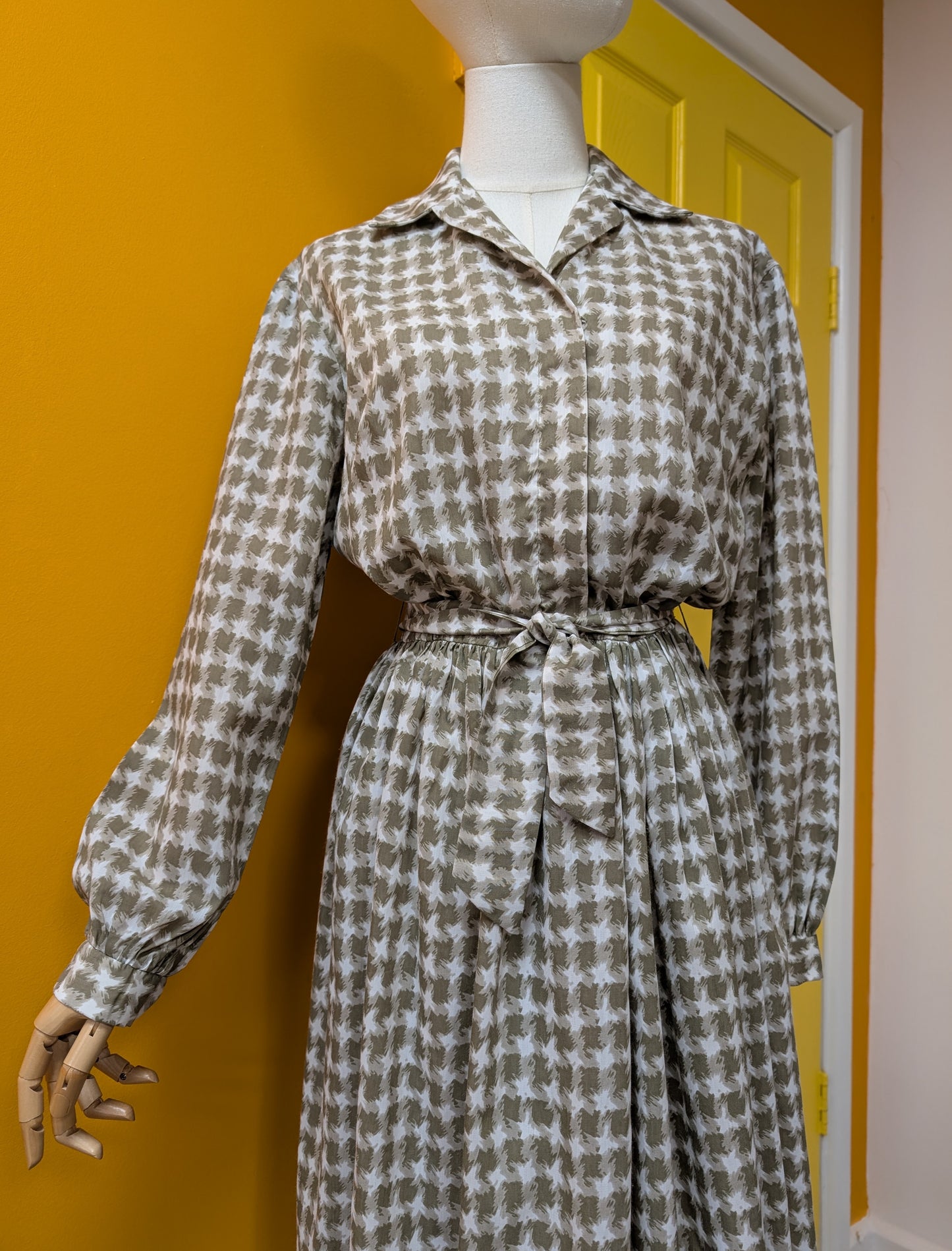 1960s Sambo dress and belt - 40"B 28"W