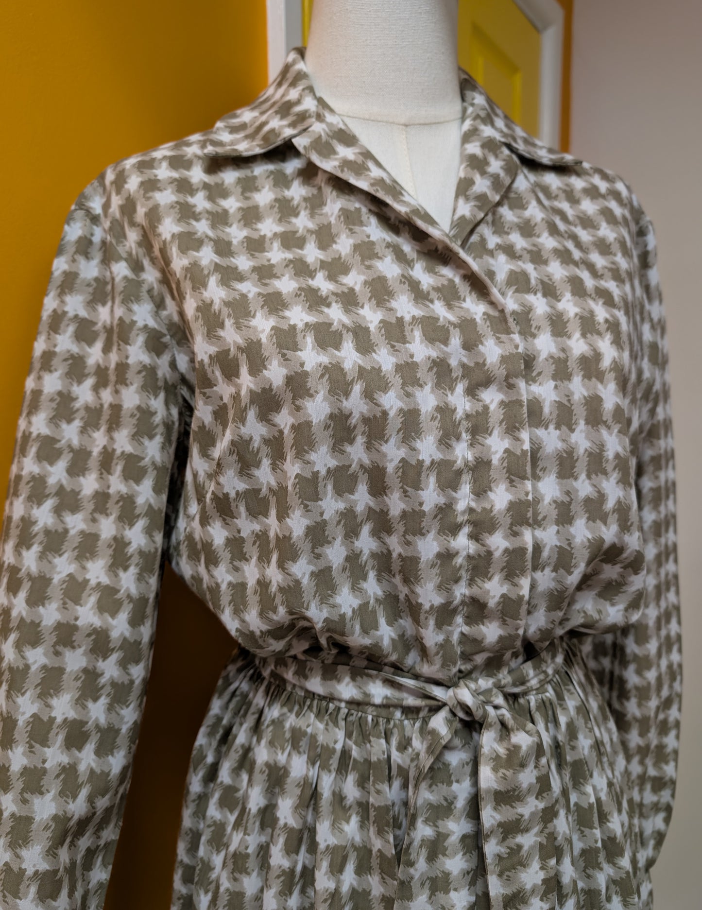 1960s Sambo dress and belt - 40"B 28"W