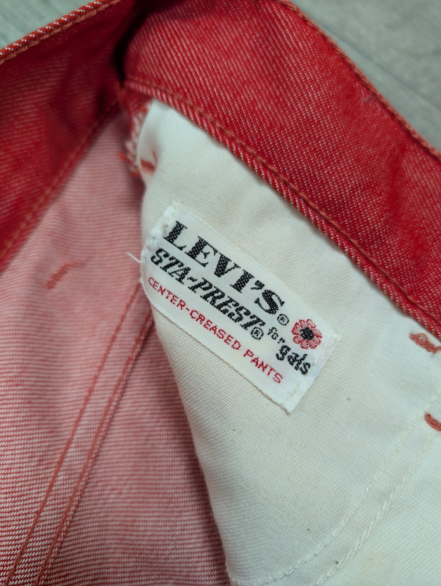 Levi's sta-prest for gals - 27"W 19"L