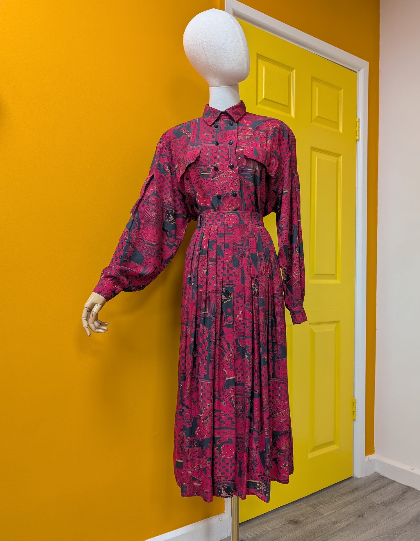 1980s Irringer novelty print shirt and skirt - Size 10/12