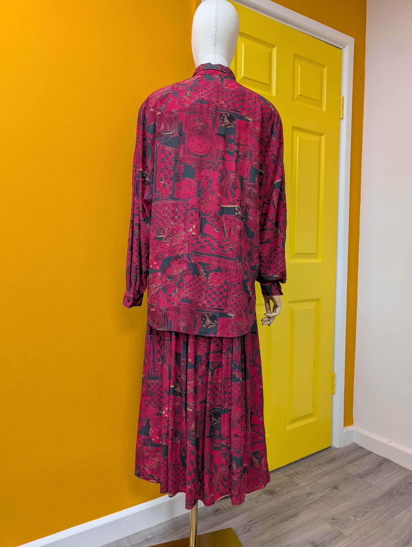 1980s Irringer novelty print shirt and skirt - Size 10/12