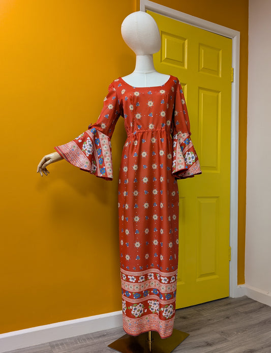 1970s maxi dress - Size 16
