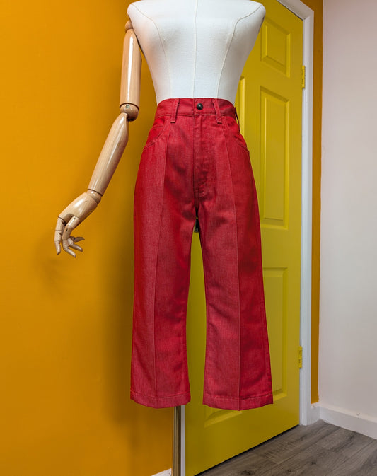 Levi's sta-prest for gals - 27"W 19"L
