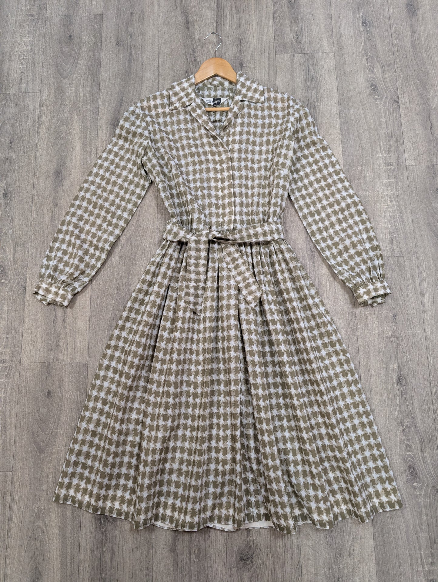 1960s Sambo dress and belt - 40"B 28"W