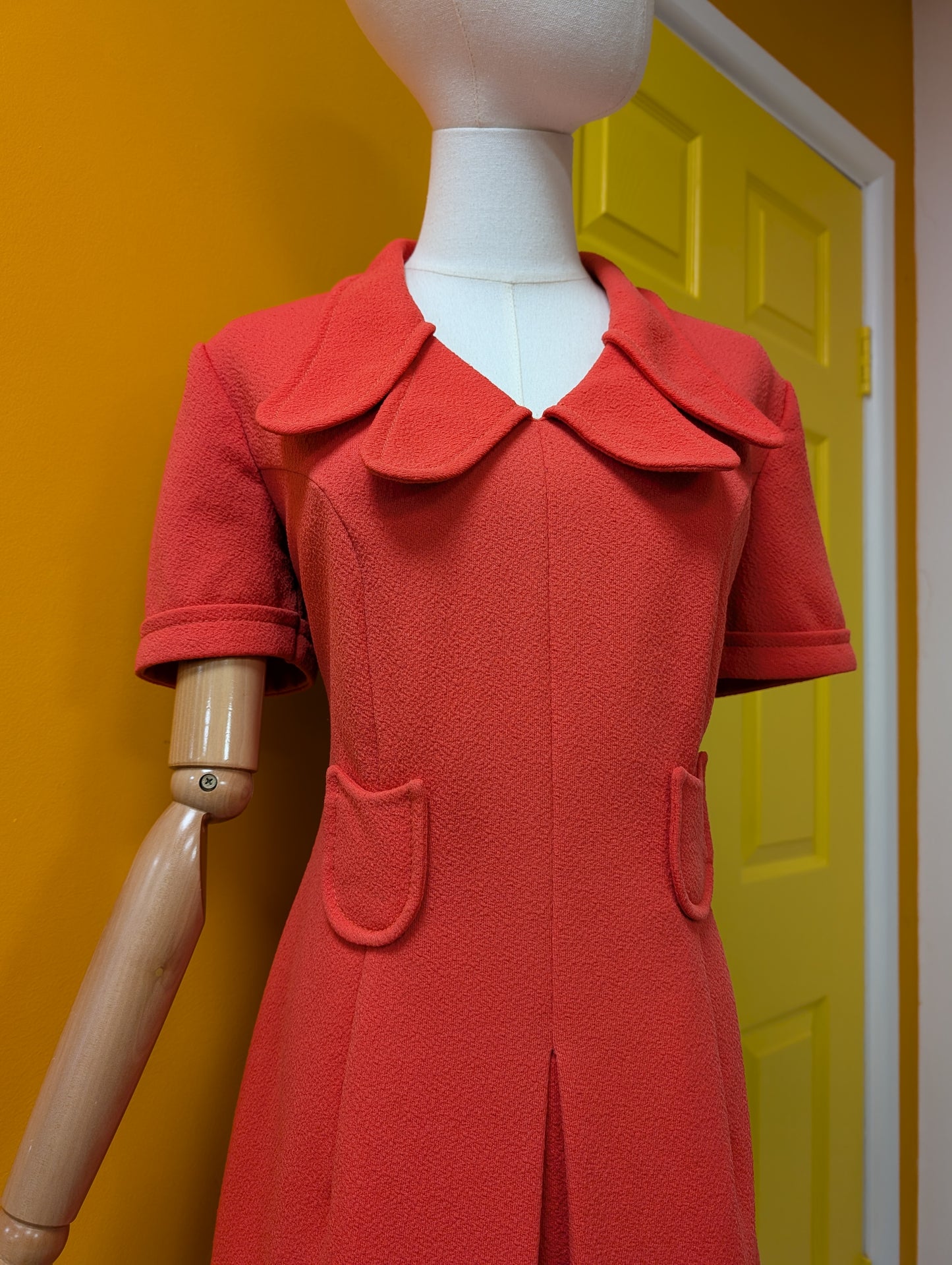 1970s Canda dress with epic collar - Size 12/14