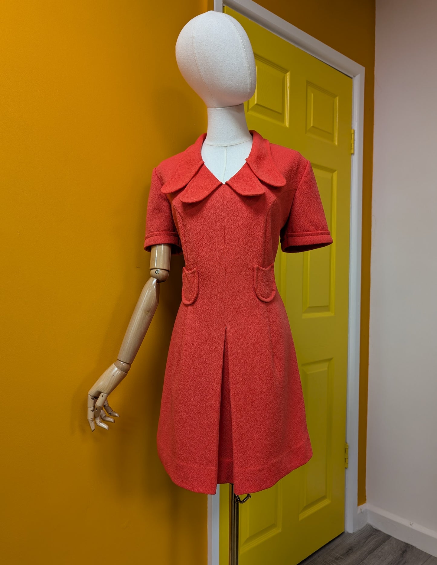 1970s Canda dress with epic collar - Size 12/14
