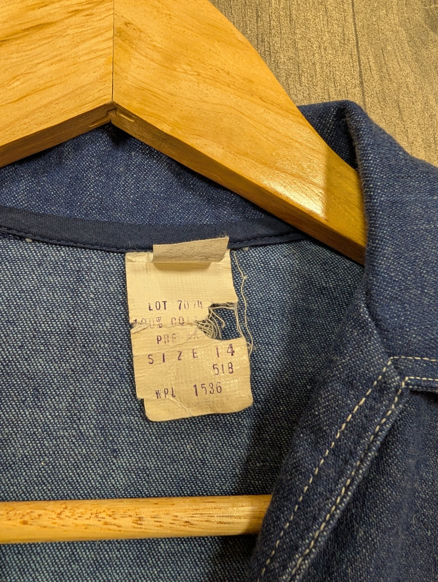 1970s embroidered denim top - XS/S
