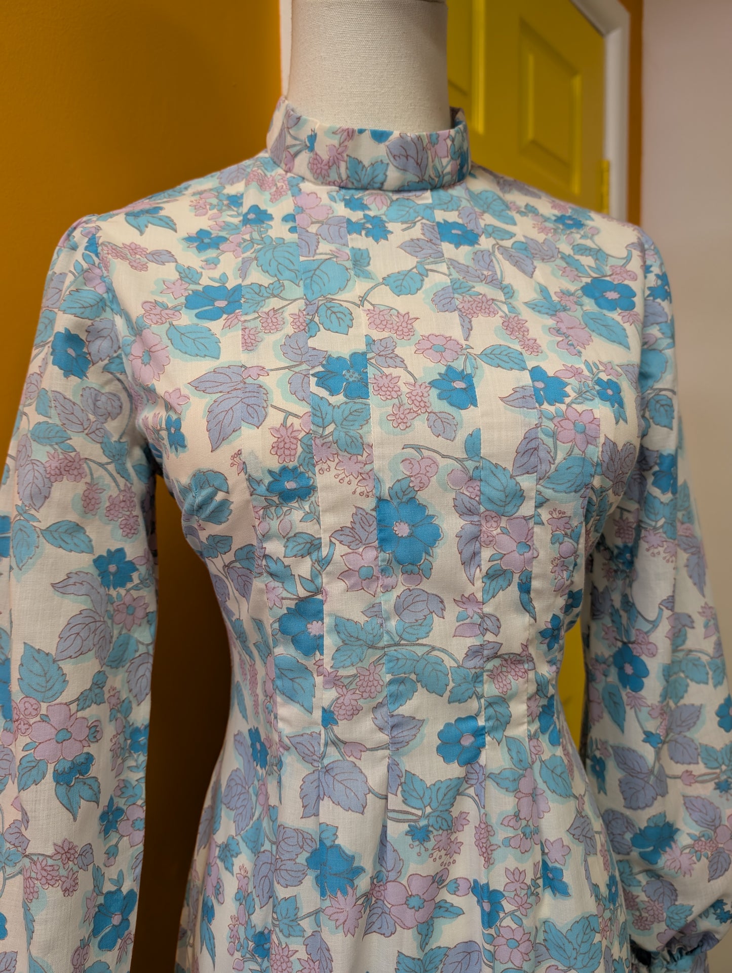 1970s blue floral maxi dress - S/8/10