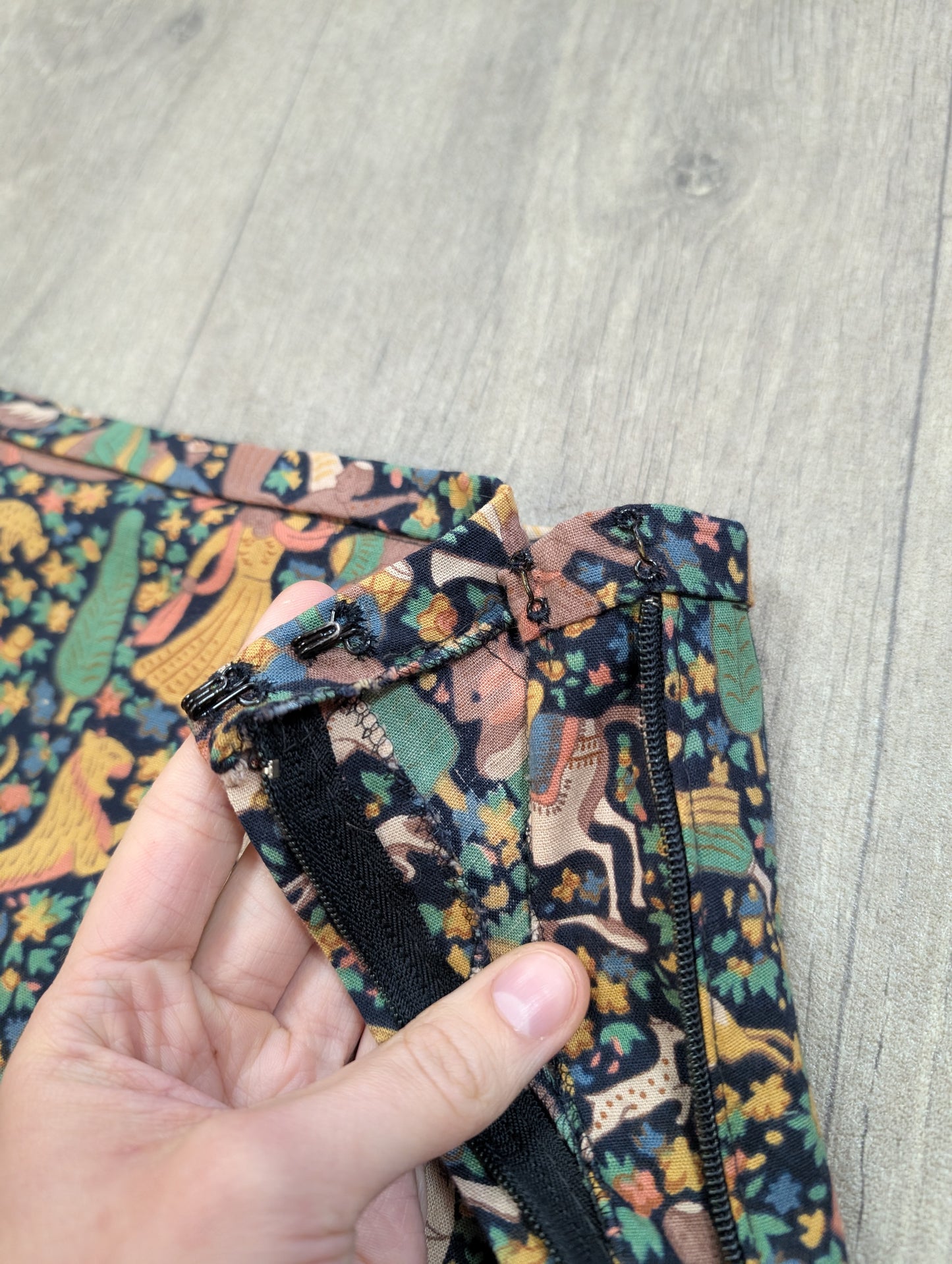 1970s medieval Liberty print skirt - 24" waist