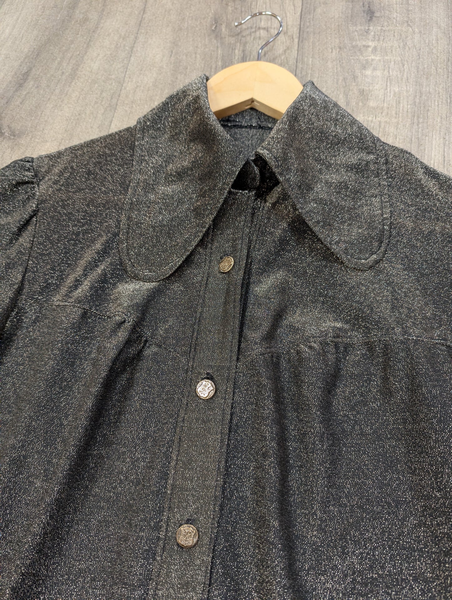 Epic 1970s silver lurex shirt with beagle collar - XS/S