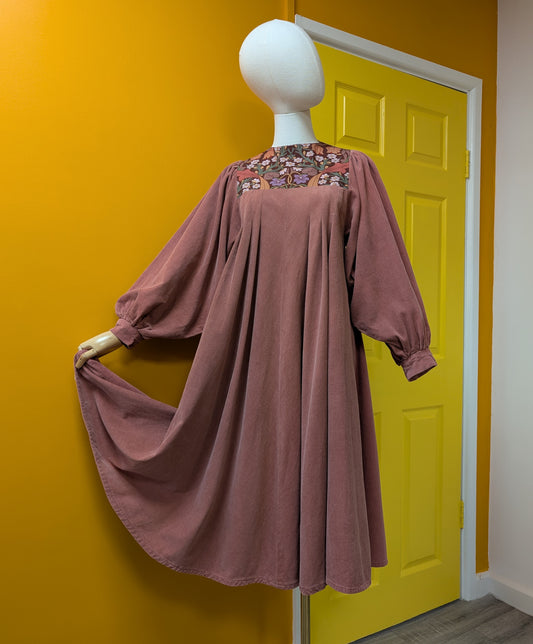Gorgeous 1970s pink needlecord dress with William Morris fabric - S/8/10