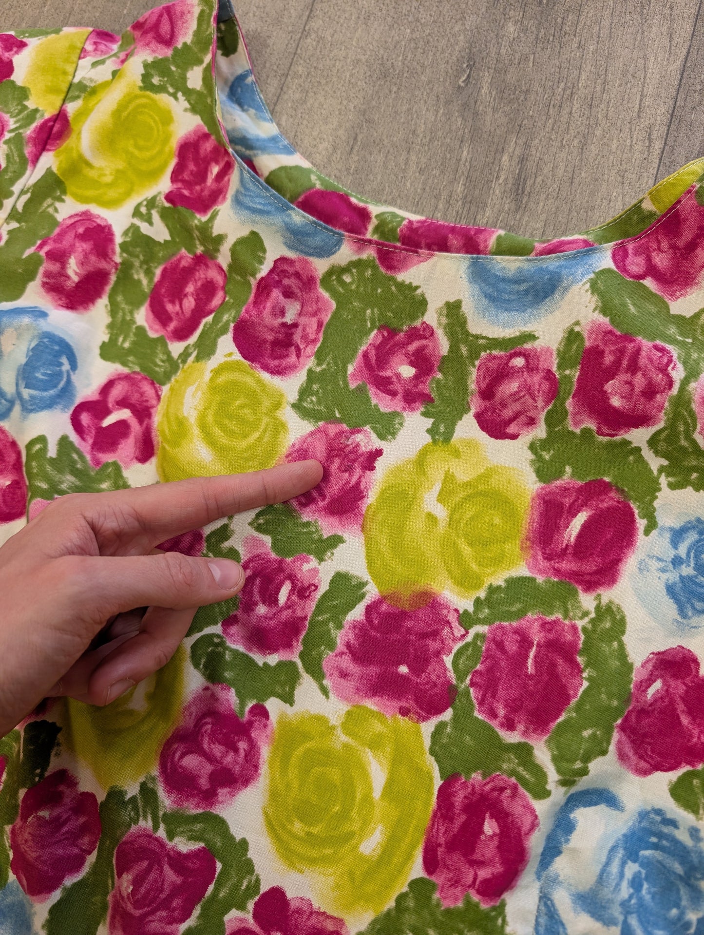 Early 1960s floral cotton dress & belt - 36"B, 29"W