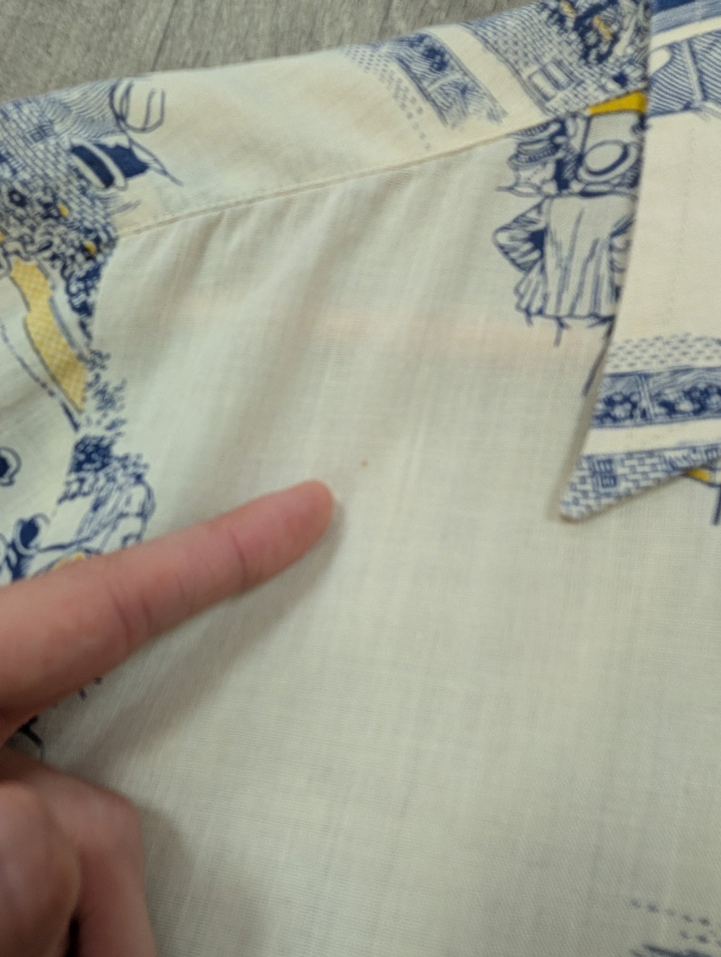 1970s Southern Comfort novelty tennis print shirt