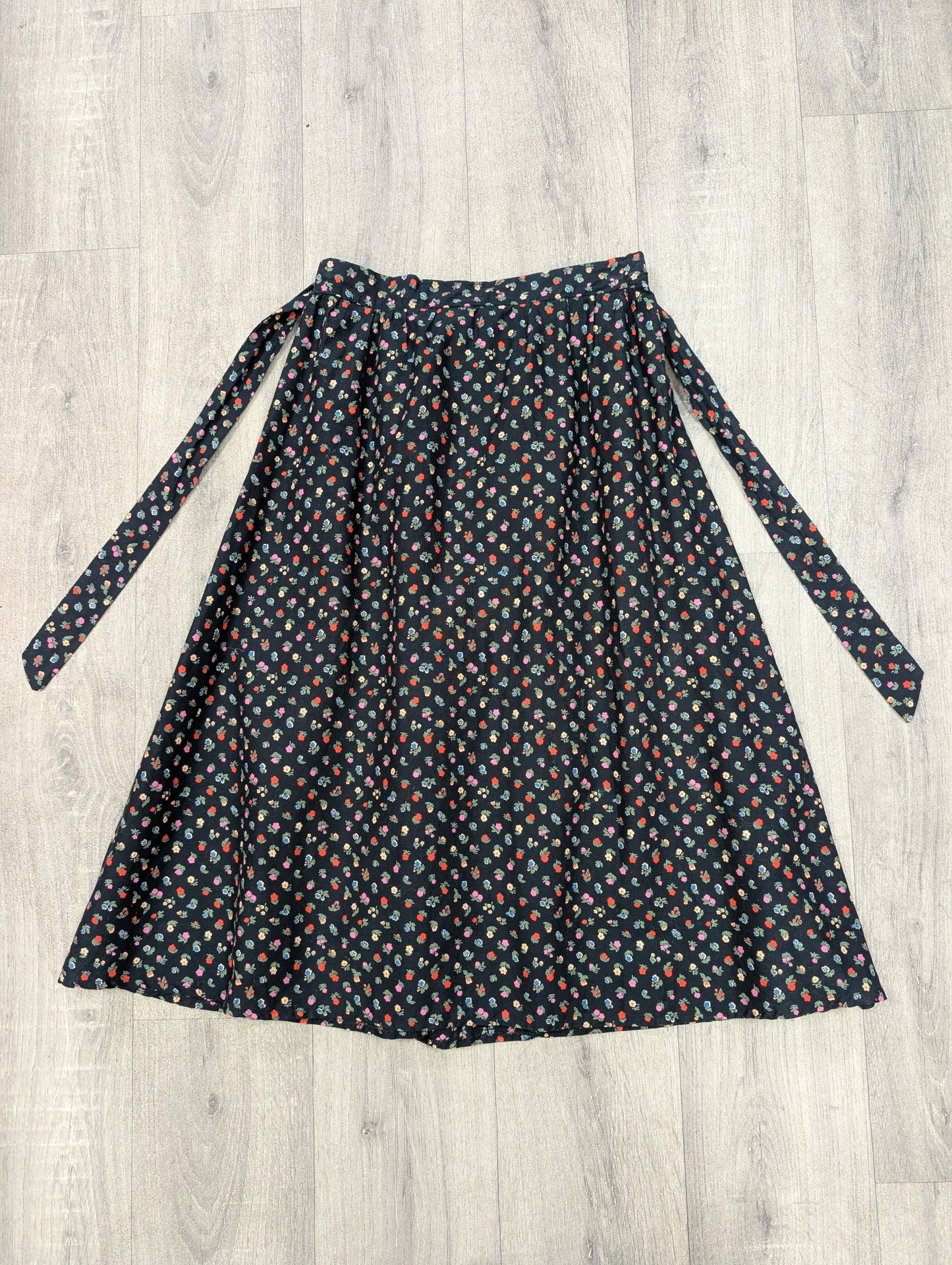 1970s Czarina black floral cotton skirt - S/M