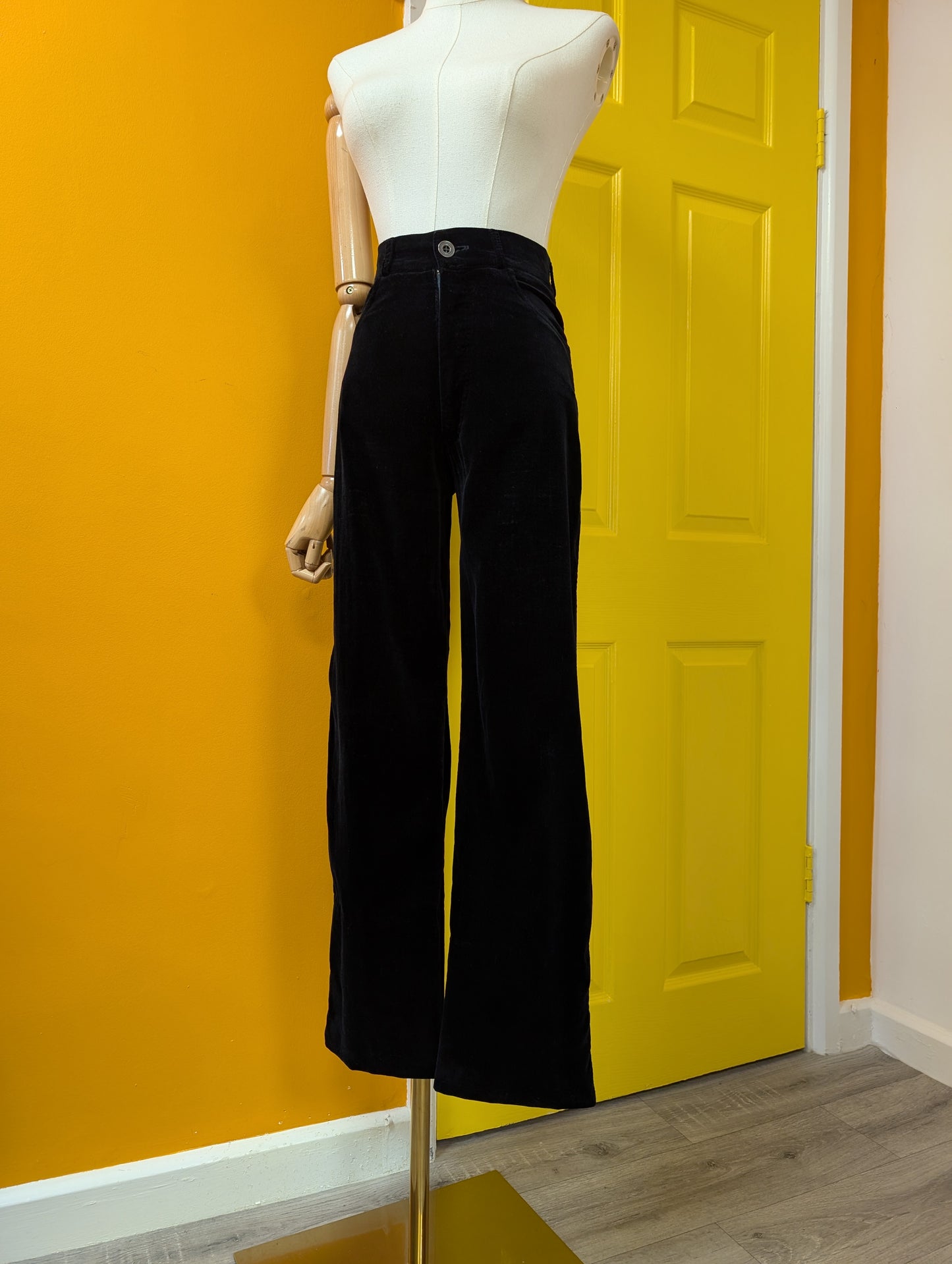 1970s Lee Bender at Bus Stop black velvet trousers - XS