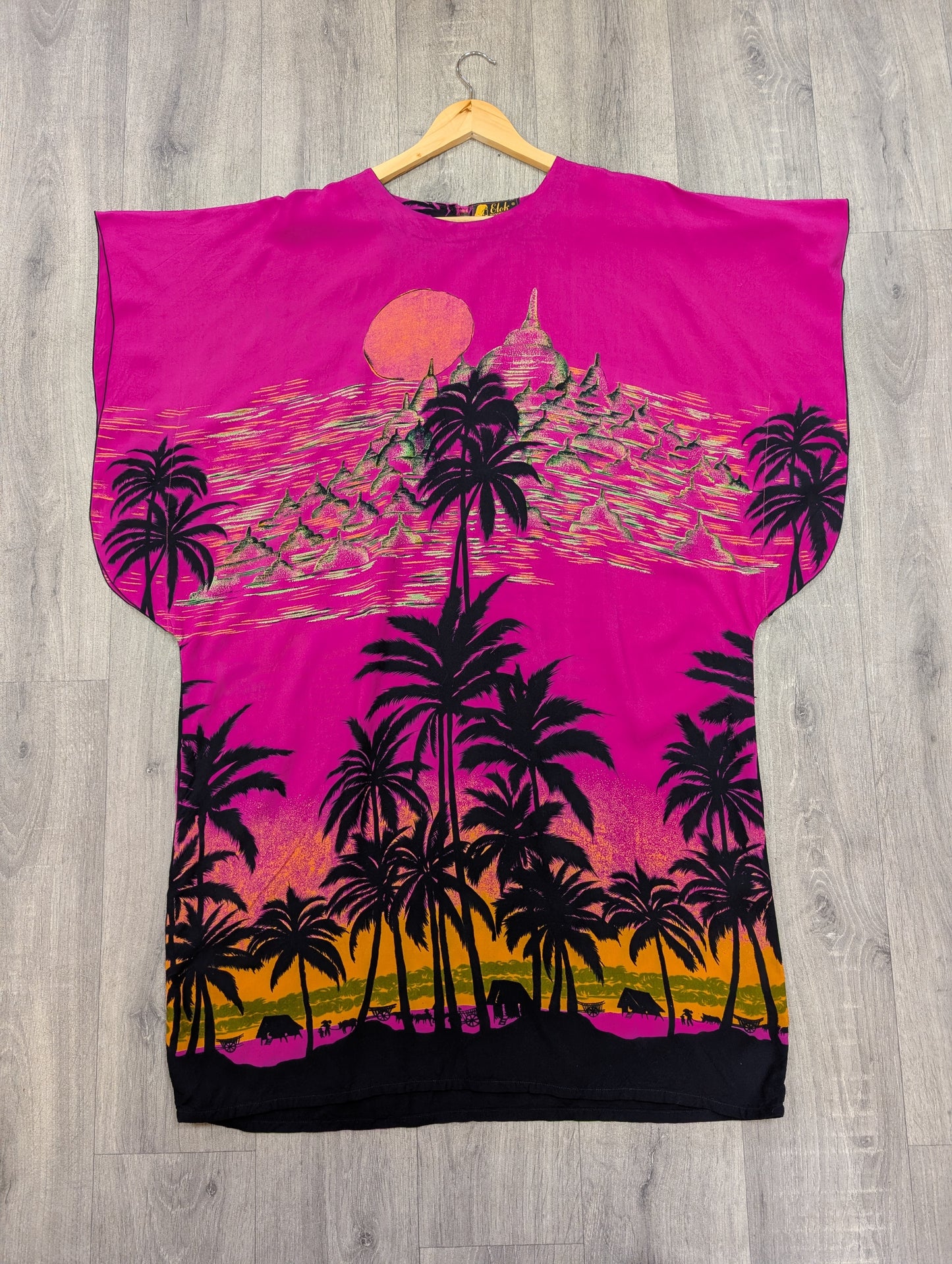 1980s Elok batik kaftan