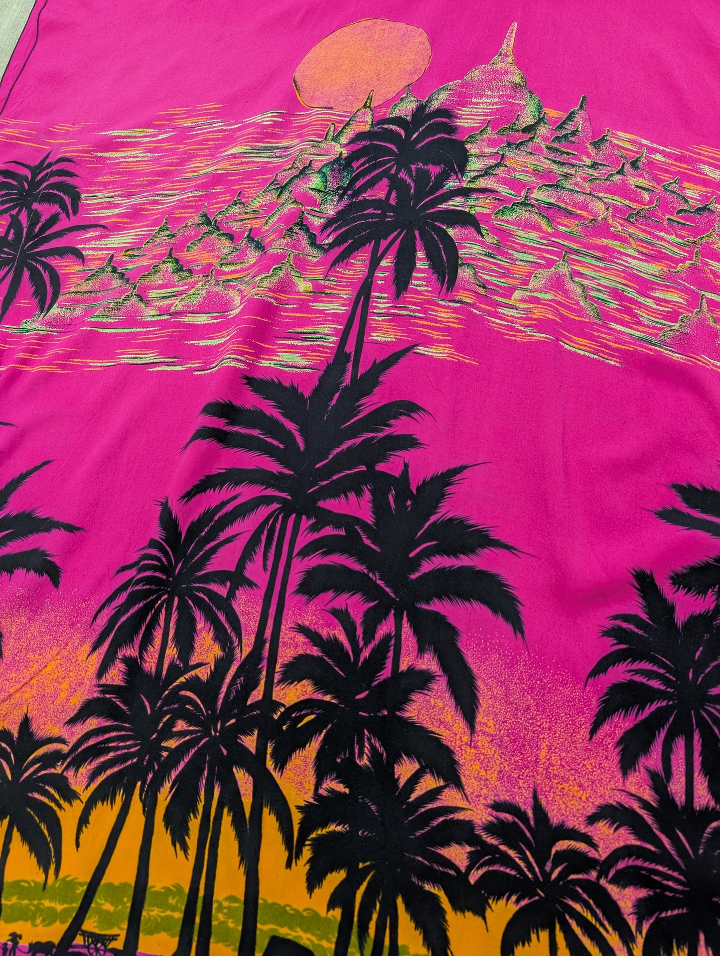 1980s Elok batik kaftan