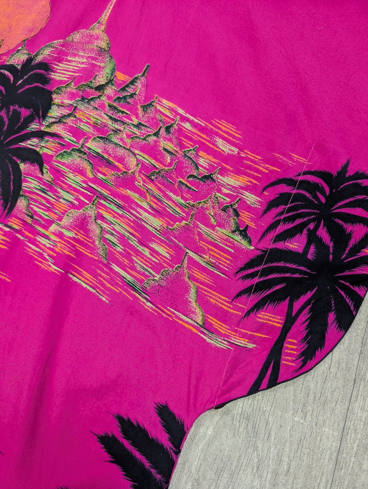 1980s Elok batik kaftan