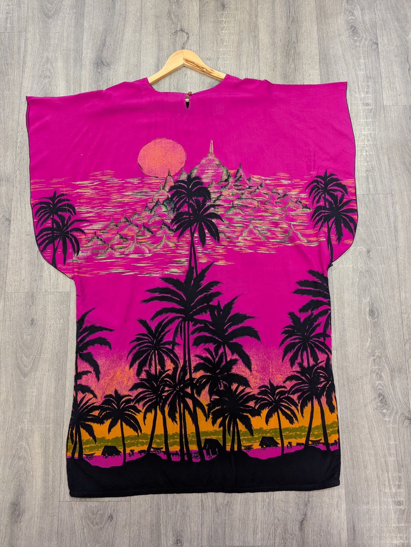 1980s Elok batik kaftan