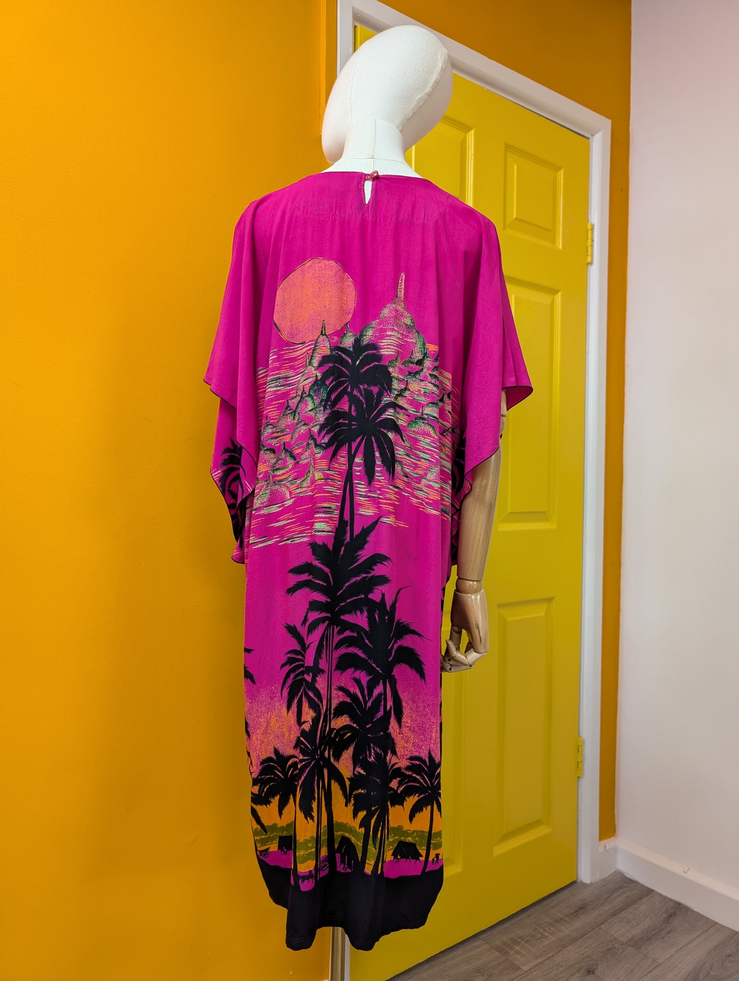 1980s Elok batik kaftan