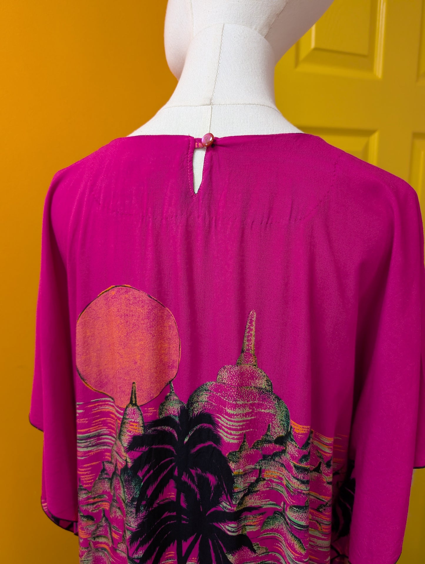 1980s Elok batik kaftan