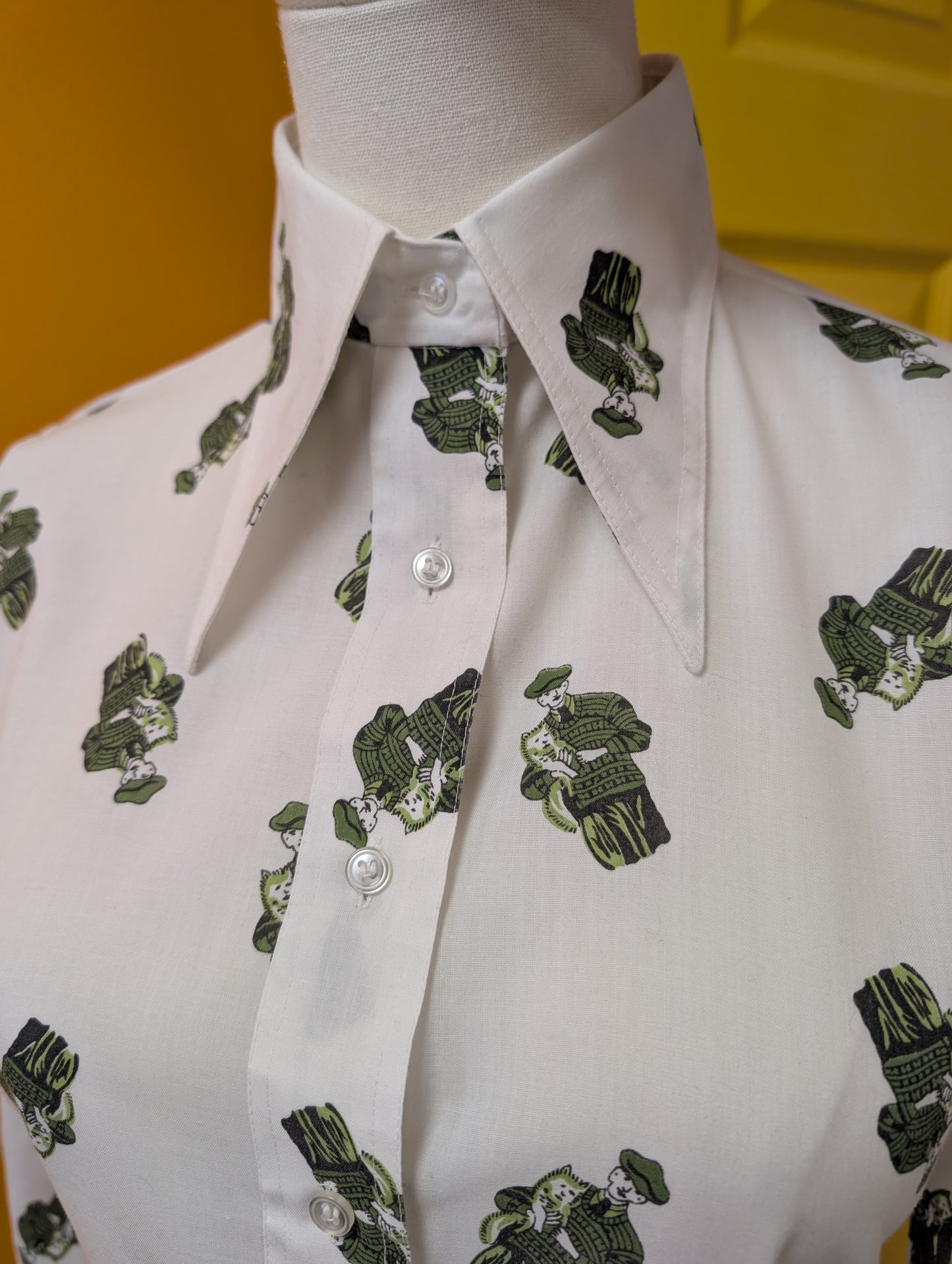 1970s Brutus novelty print dagger collar shirt - XS/S