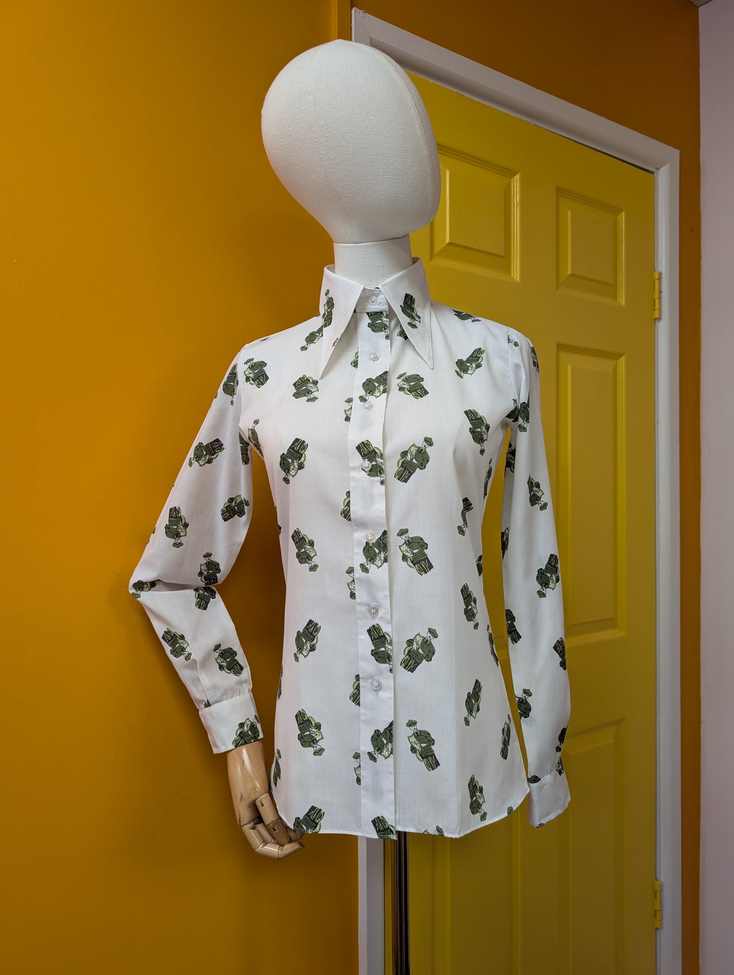 1970s Brutus novelty print dagger collar shirt - XS/S