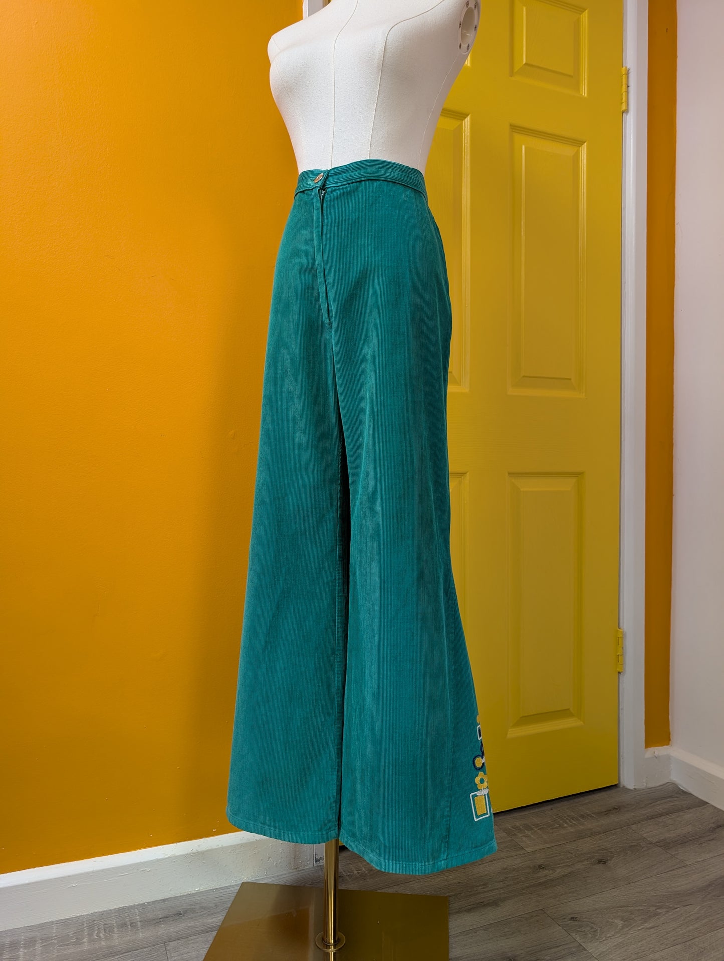 1970s St Michael green corduroy trousers - 32" waist
