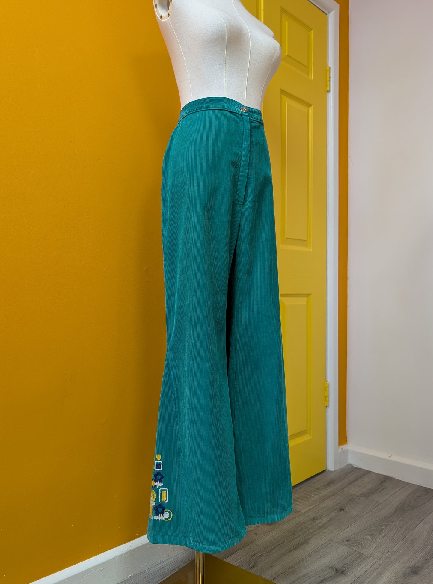 1970s St Michael green corduroy trousers - 32" waist
