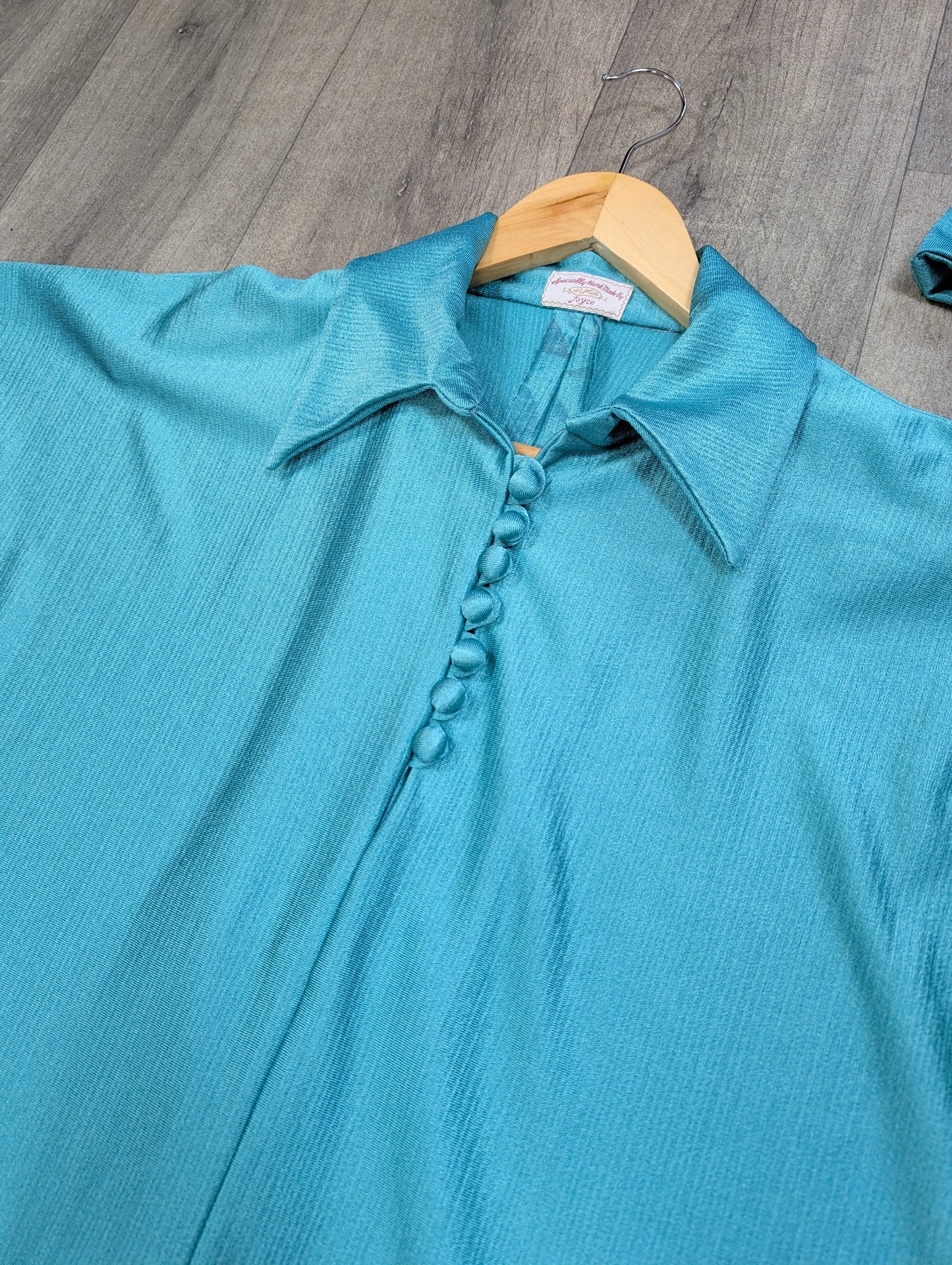 1970s turquoise belted kaftan