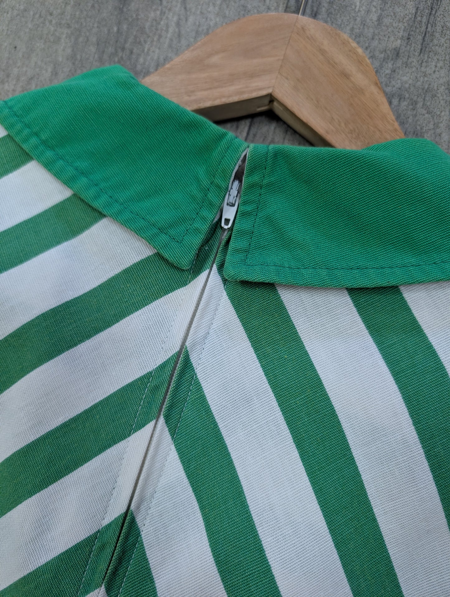 1970s St Michael green & white striped cotton dress - S/8