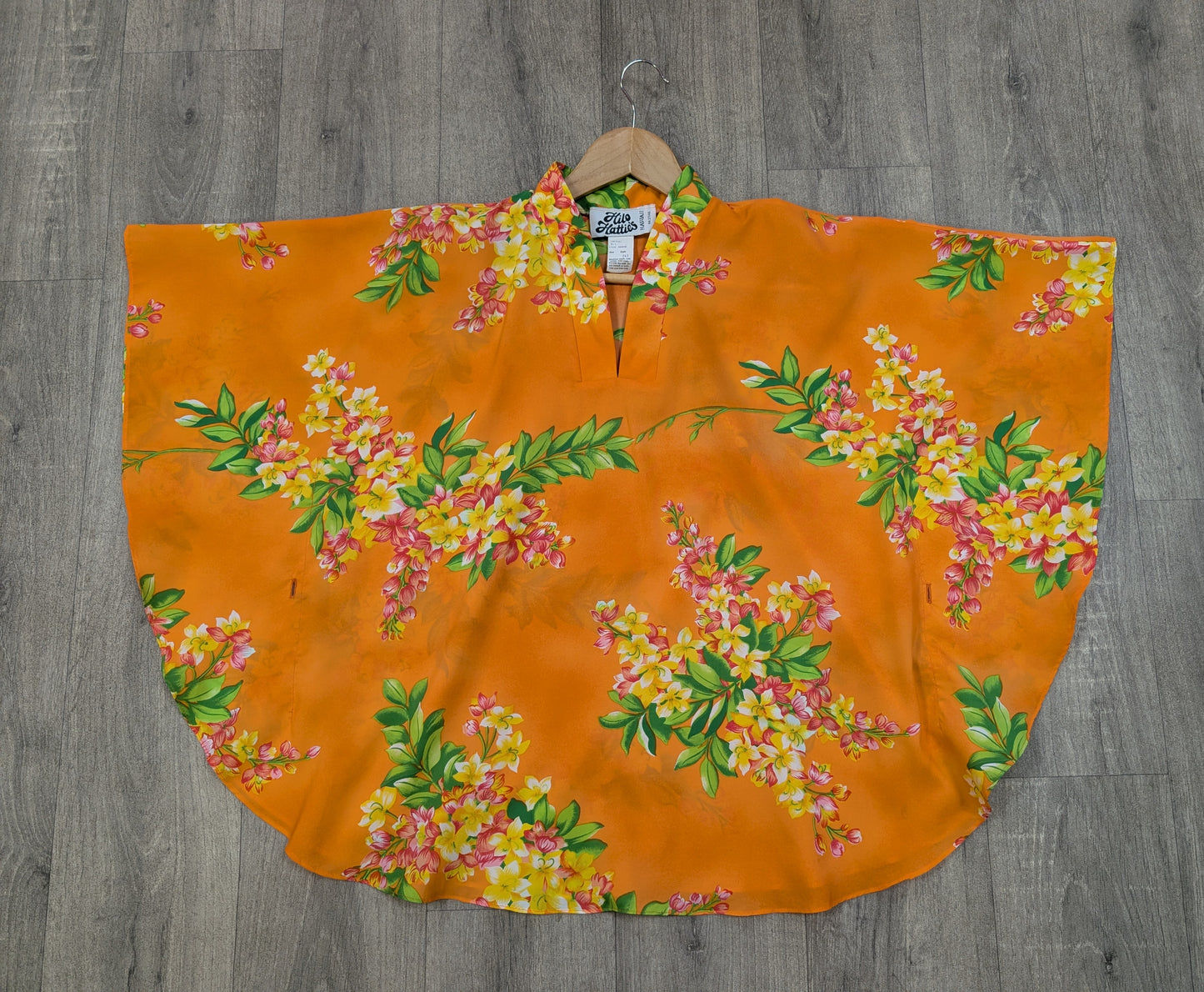 1970s Hilo Hattie's Hawaiian kaftan top
