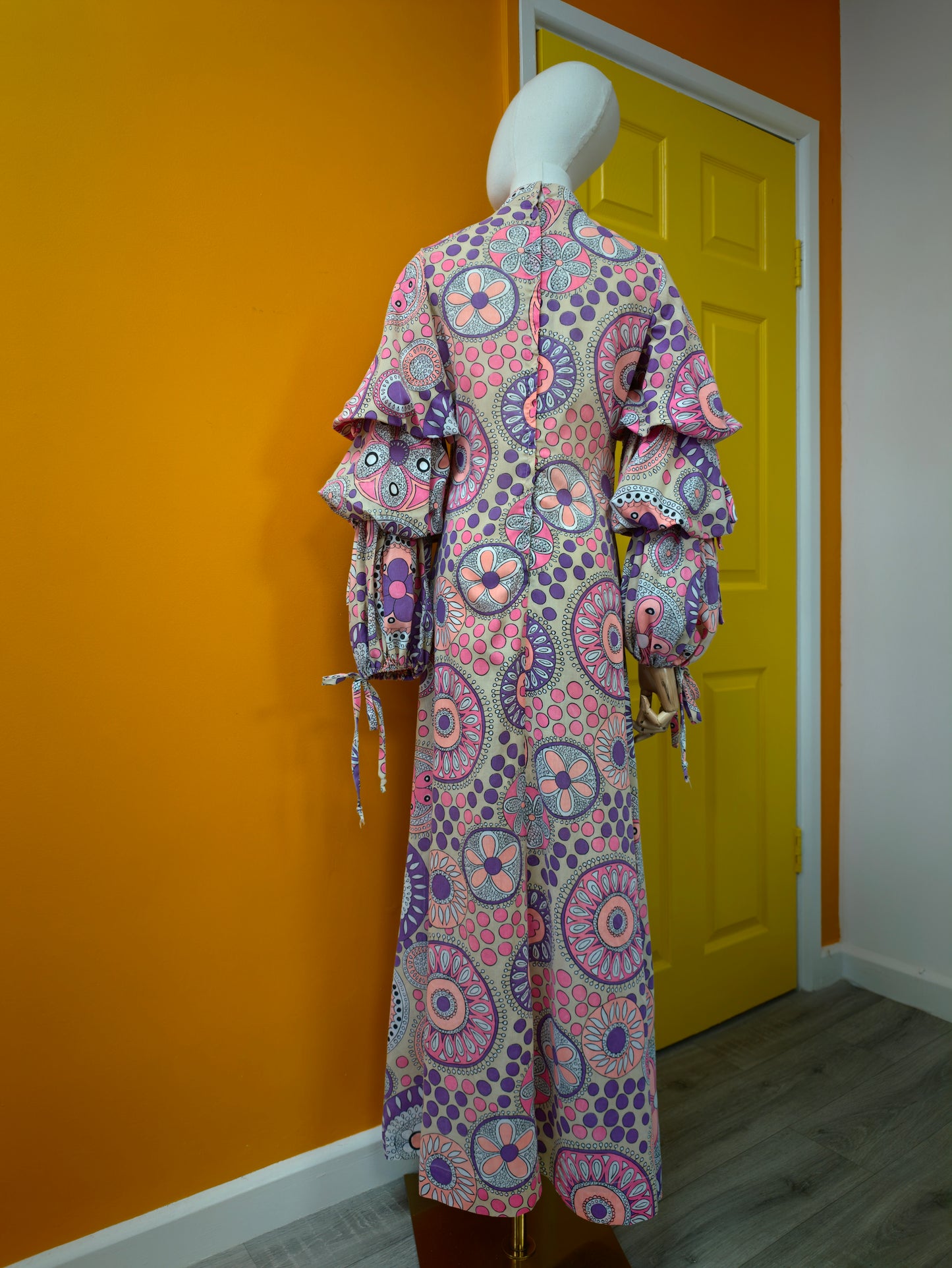 1960s Richard Shops psychedelic pink maxi dress - S
