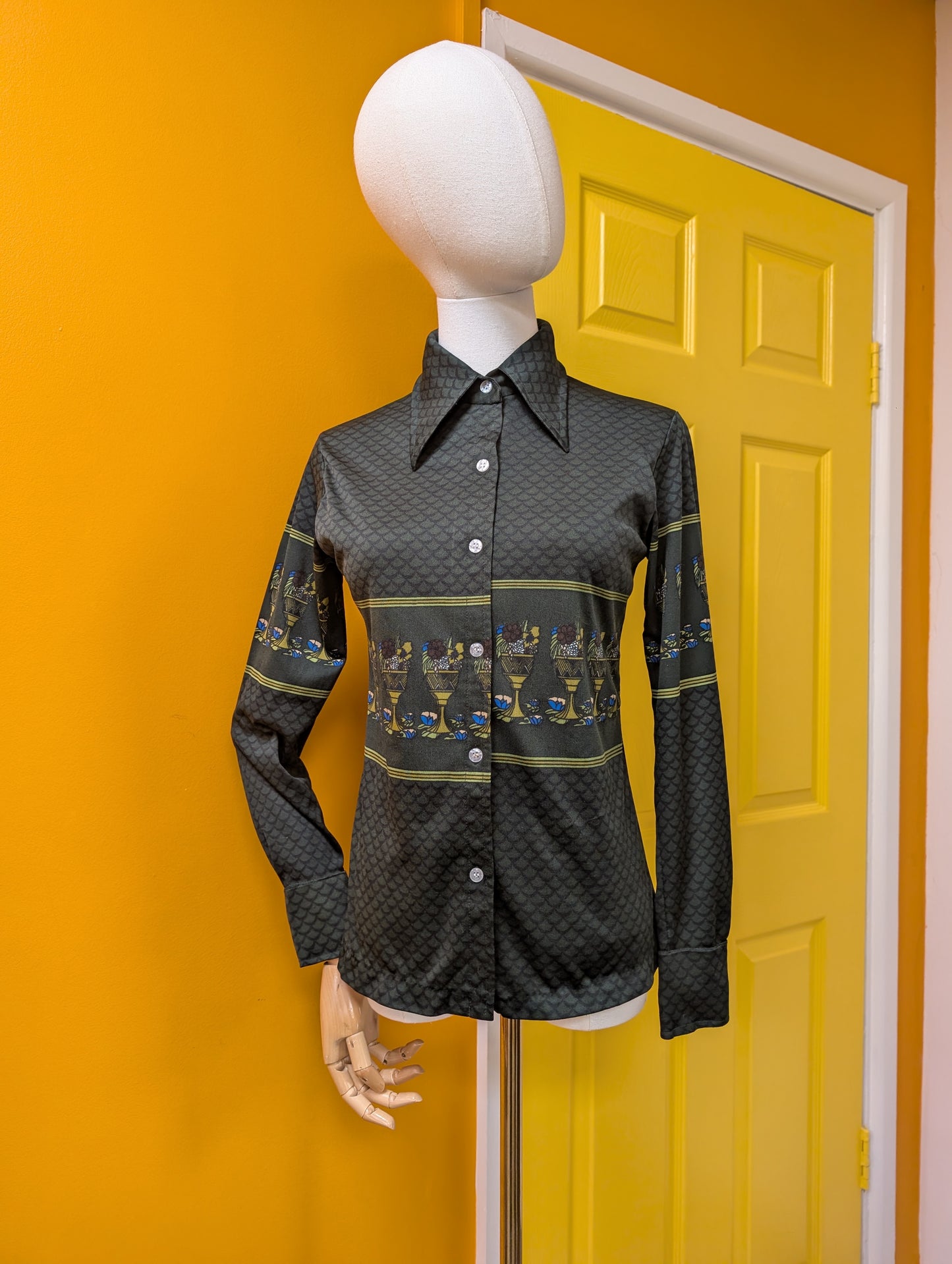 1970s novelty medieval print shirt - XS/S